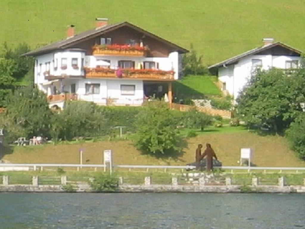 Haus Freitag Apartment Millstatt Ruang foto